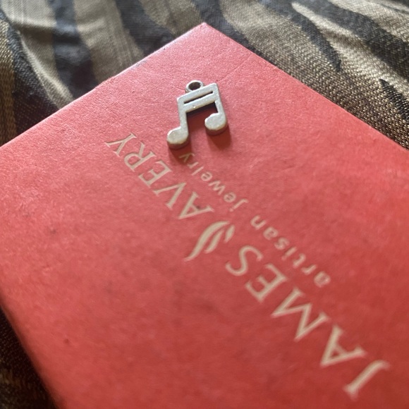 JAMES AVERY CHARM - Picture 2 of 2